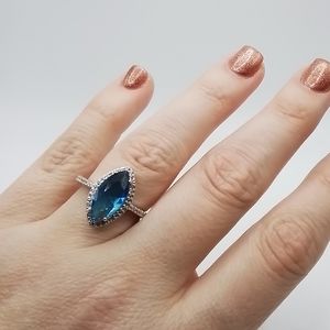 Bomb Party Football Unicorn Size 7.